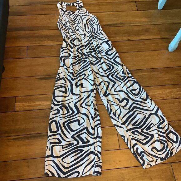 Jessica Simpson Romper😎❤💖 - Picture 1 of 8